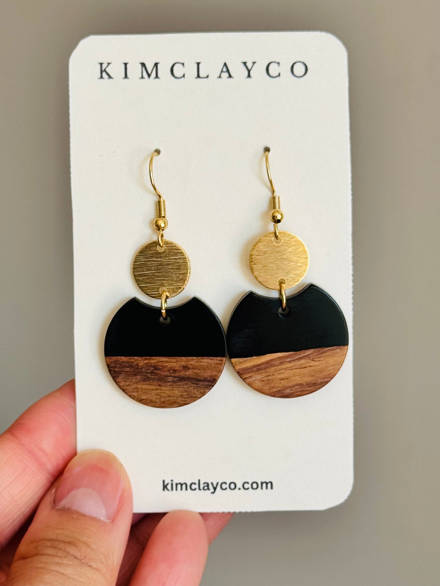 Black resin and wood dangle earrings