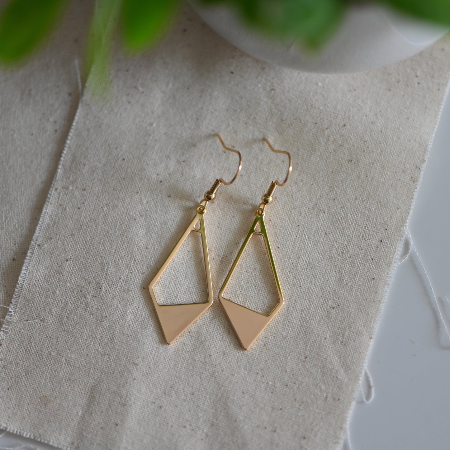 Clearance : Gold diamond shape dangle earrings