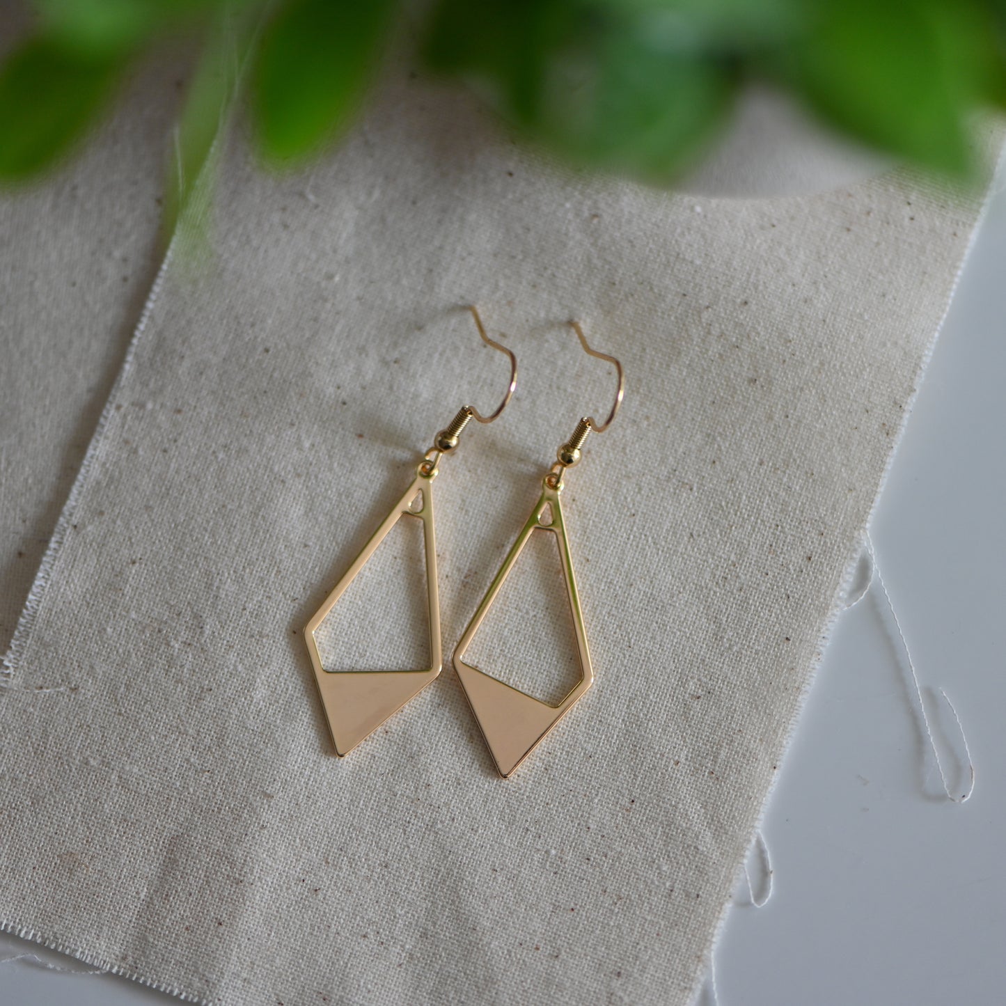 Clearance : Gold diamond shape dangle earrings