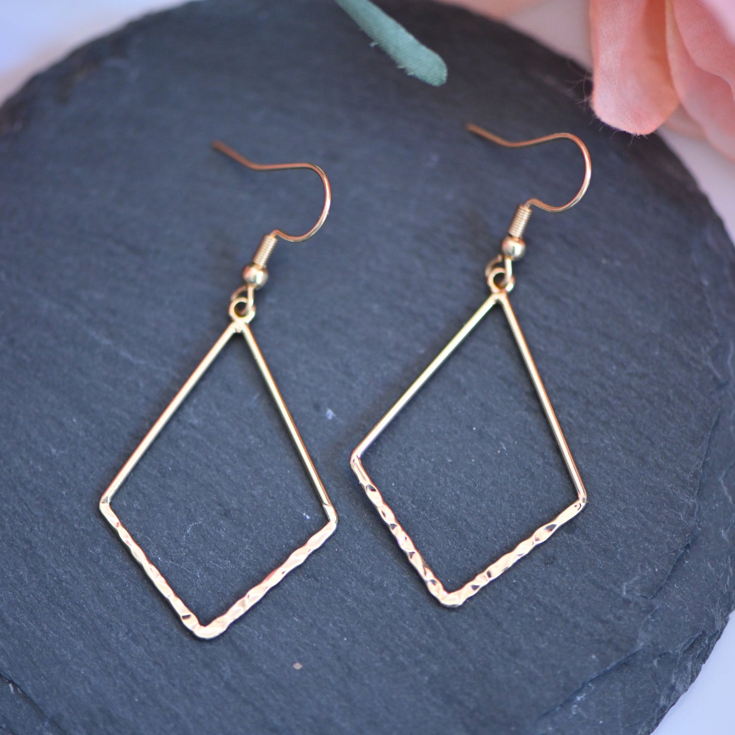 Clearance : Hammered gold diamond shape dangle earrings