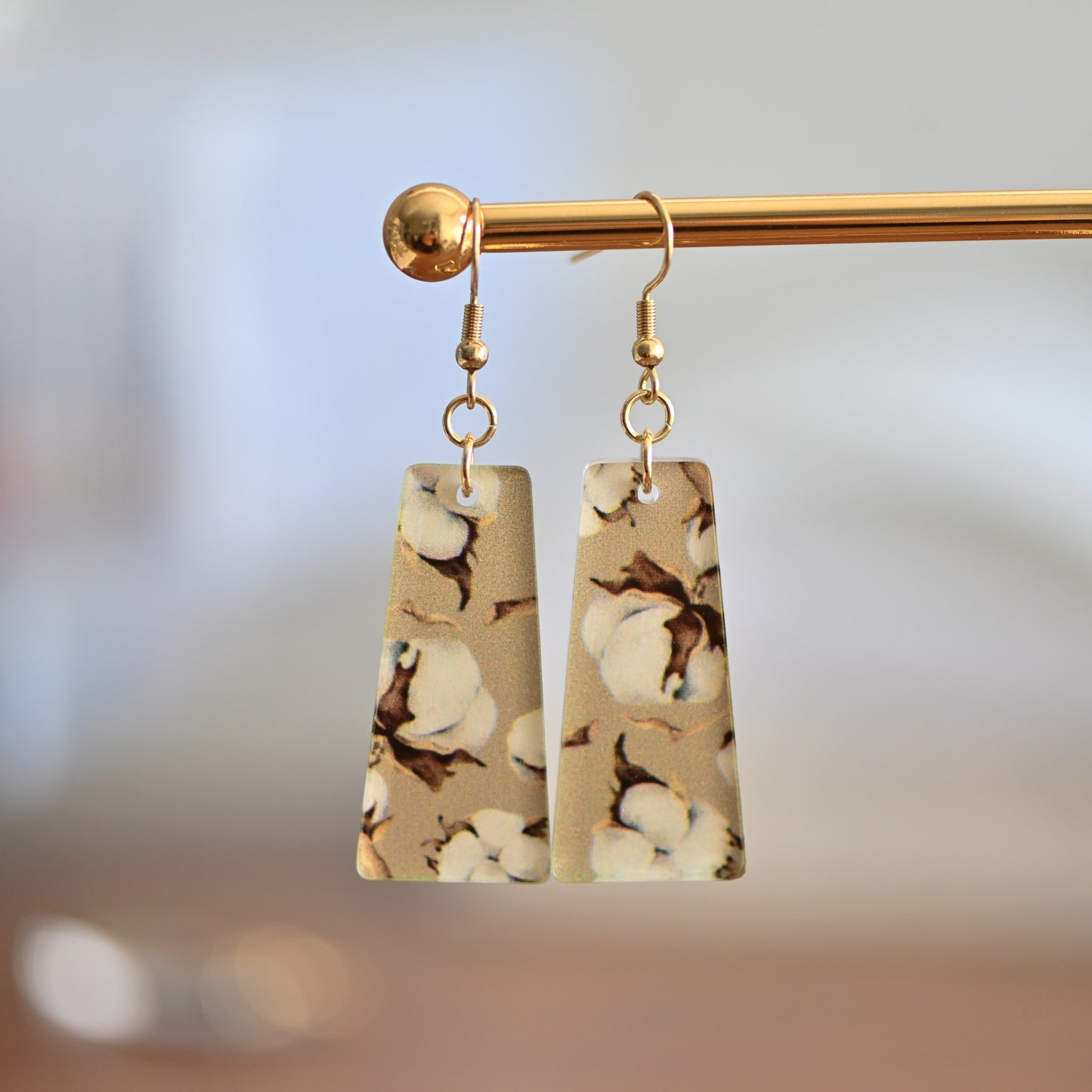 Clearance: Acrylic Cotton flower dangle earrings