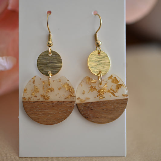 Resin and wood round earrings