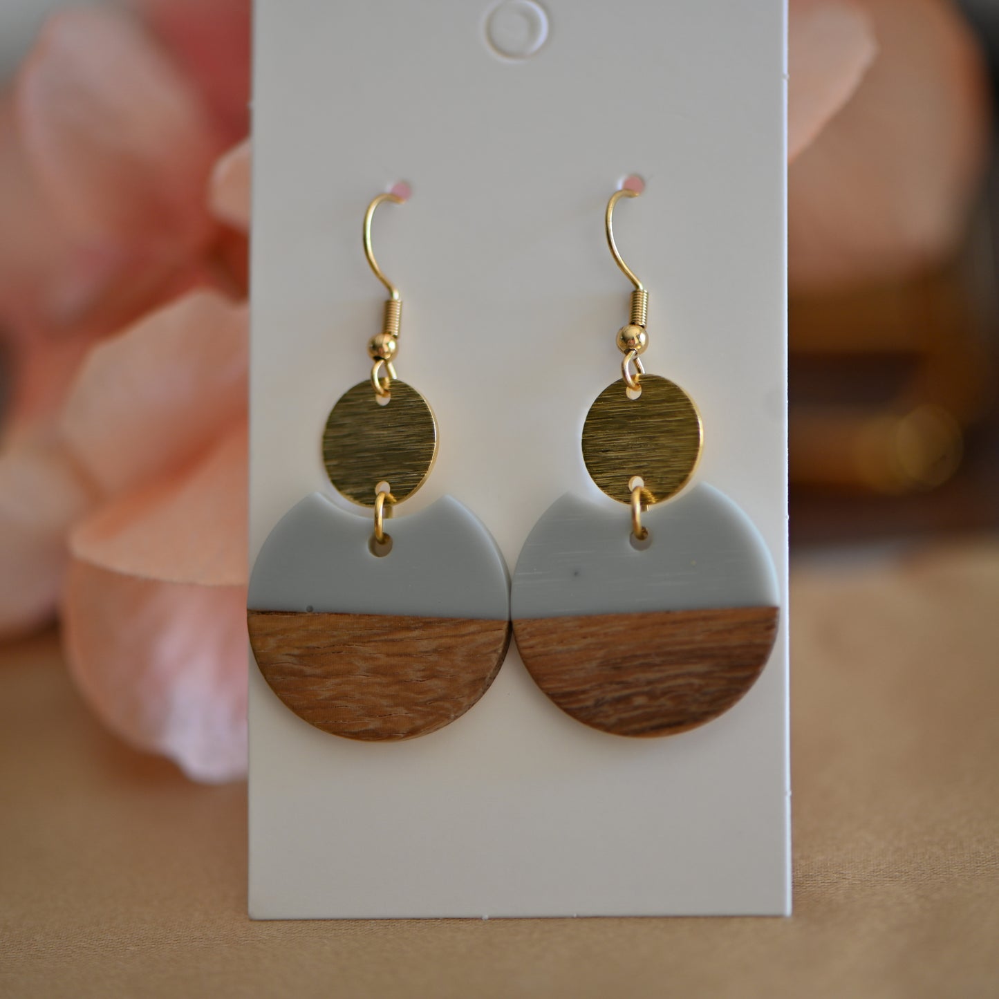 Gray resin and wood dangle earrings